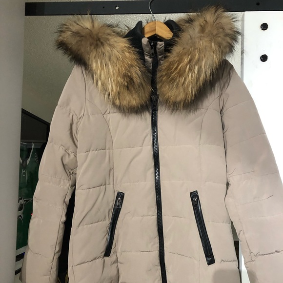 Women’s medium length winter coat